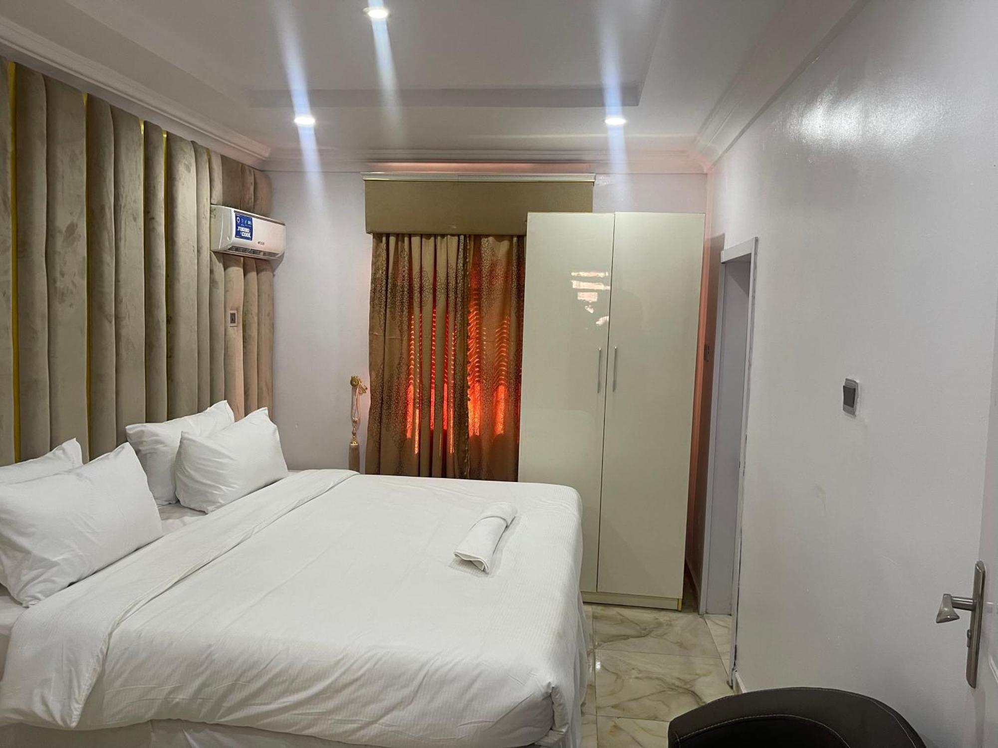 איקג'ה White Gold Hotel מראה חיצוני תמונה